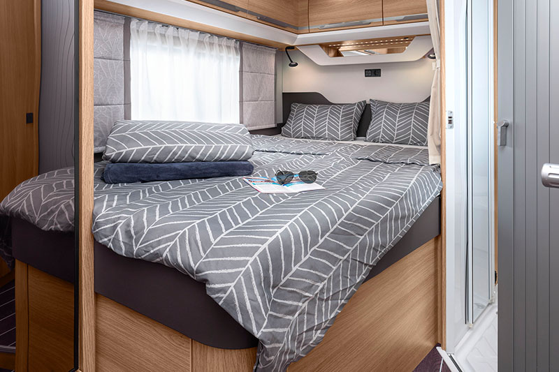KNAUS SKY TI PLATINUM SELECTION Doppelbett